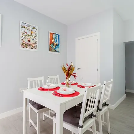 Surthy Arroyo Midtown * جيريز