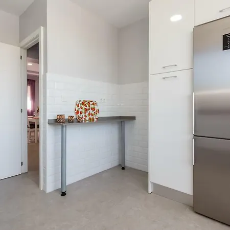 Surthy Arroyo Midtown شقة جيريز